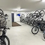 Su48 - Echtholz, 110m2, Sport, Erholung, Mit Garage Appartamento *