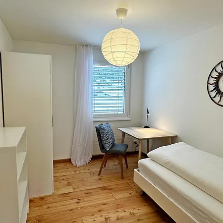 Echtholz, 110m2, Sport, Erholung, Mit Garage - Su48