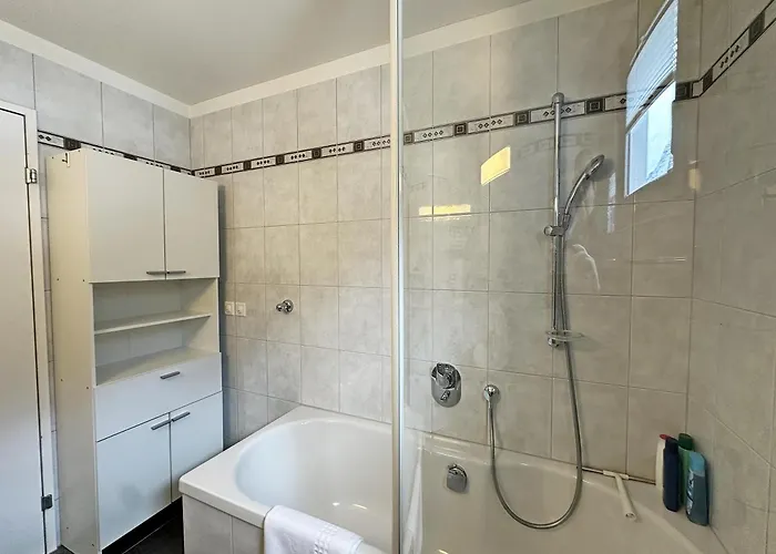 Echtholz, 110m2, Sport, Erholung, Mit Garage - Su48 *