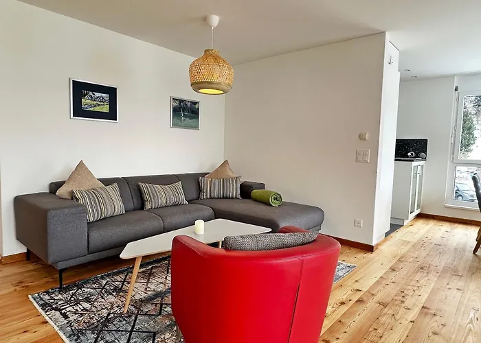 Echtholz, 110m2, Sport, Erholung, Mit Garage - Su48 *